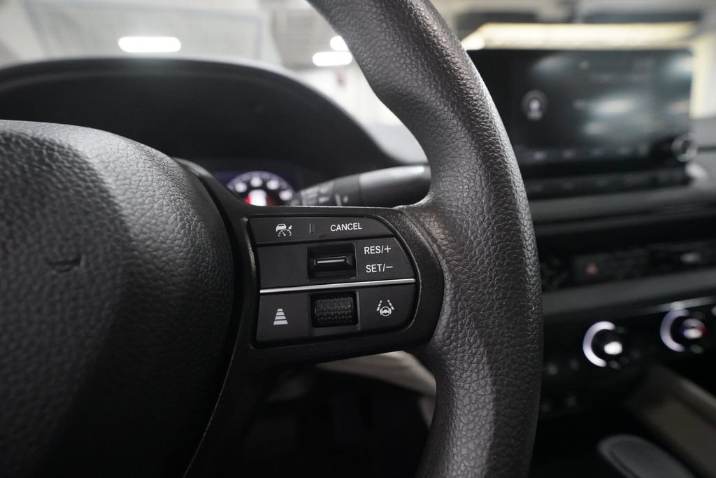Certified 2023 Honda Accord EX image 18