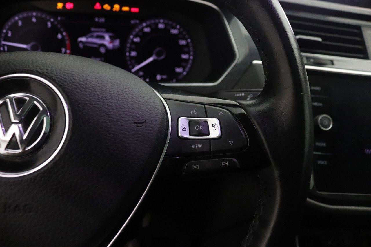 Used 2019 Volkswagen Tiguan SEL image 15