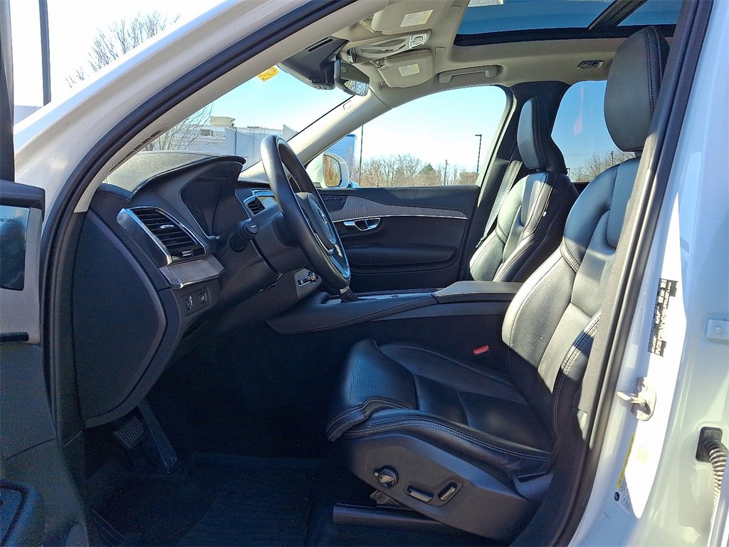 Used 2022 Volvo XC90 T6 Inscription w/ Advanced Package image 13
