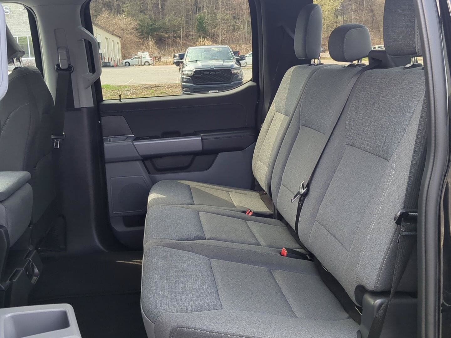 Used 2025 Ford F150 XLT w/ Equipment Group 301A Standard AWD/4WD image 17