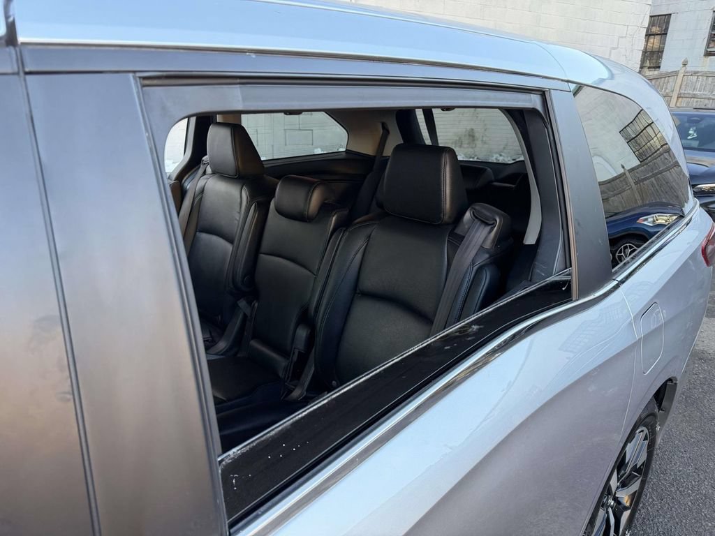 Used 2025 Honda Odyssey EX-L image 29