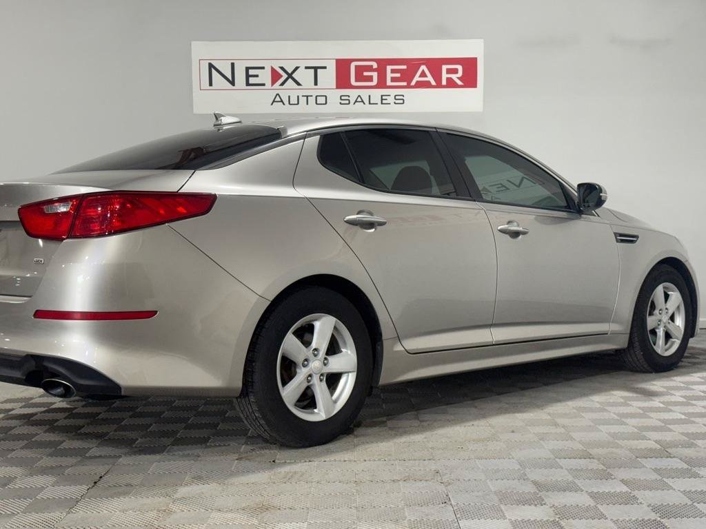 Used 2015 Kia Optima LX FWD image 9