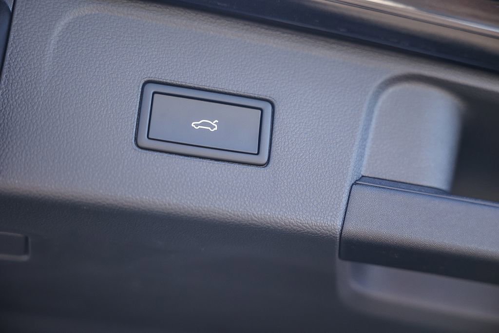 New 2026 Volkswagen Atlas Peak Edition image 38