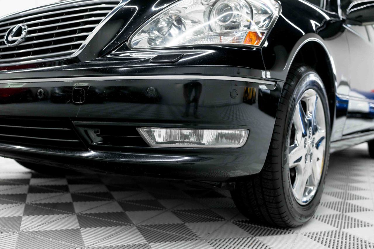 Used 2004 Lexus LS 430 RWD image 13