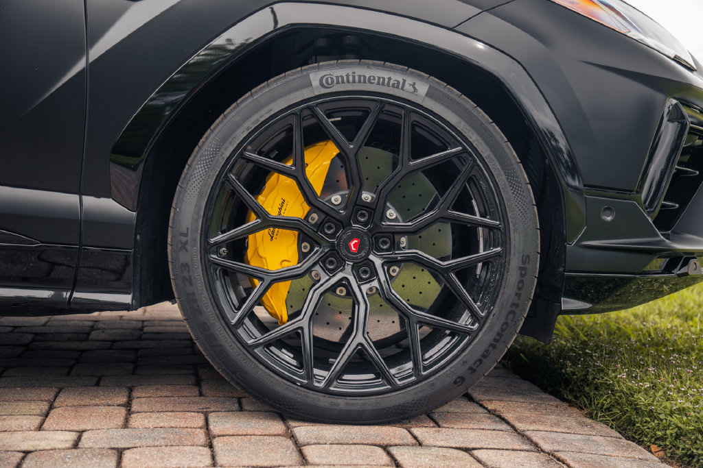 Used 2023 Lamborghini Urus S AWD/4WD image 11