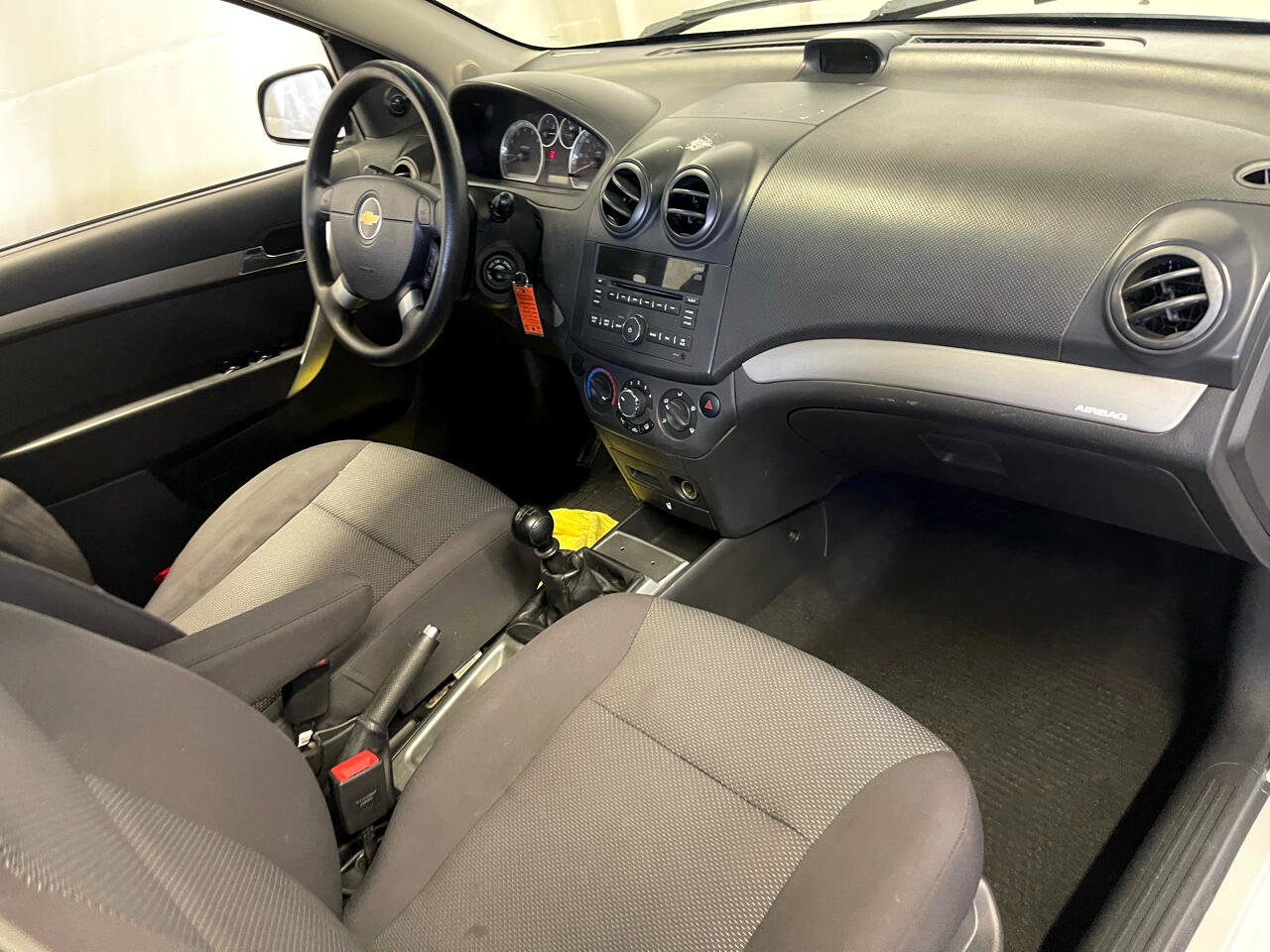 Used 2009 Chevrolet Aveo LT w/ Power and Convenience Package image 13