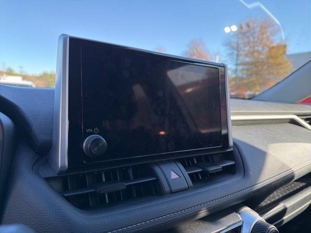 Used 2024 Toyota RAV4 LE image 17