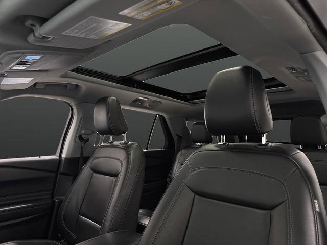Used 2023 Ford Explorer XLT AWD/4WD image 7
