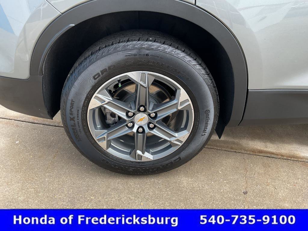 Used 2025 Chevrolet Blazer LT image 12