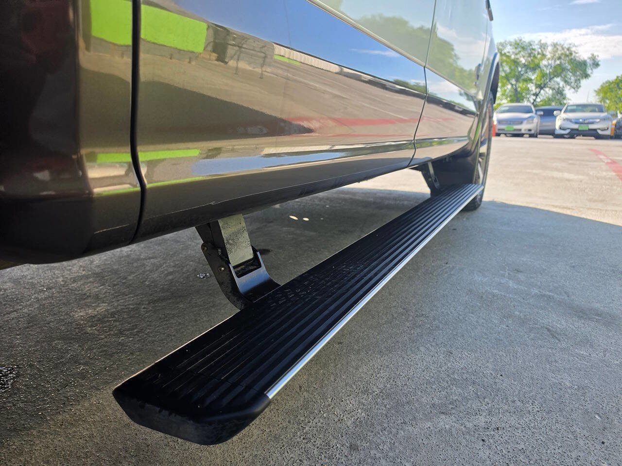 Used 2017 Ford F150 King Ranch w/ Equipment Group 601A Luxury AWD/4WD image 51