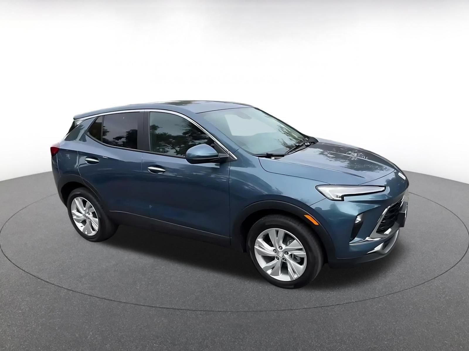 Used 2026 Buick Encore GX Preferred FWD image 2
