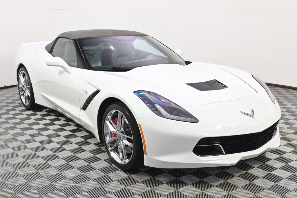 Used 2014 Chevrolet Corvette Z51 w/ 3LT Preferred Equipment Group image 8