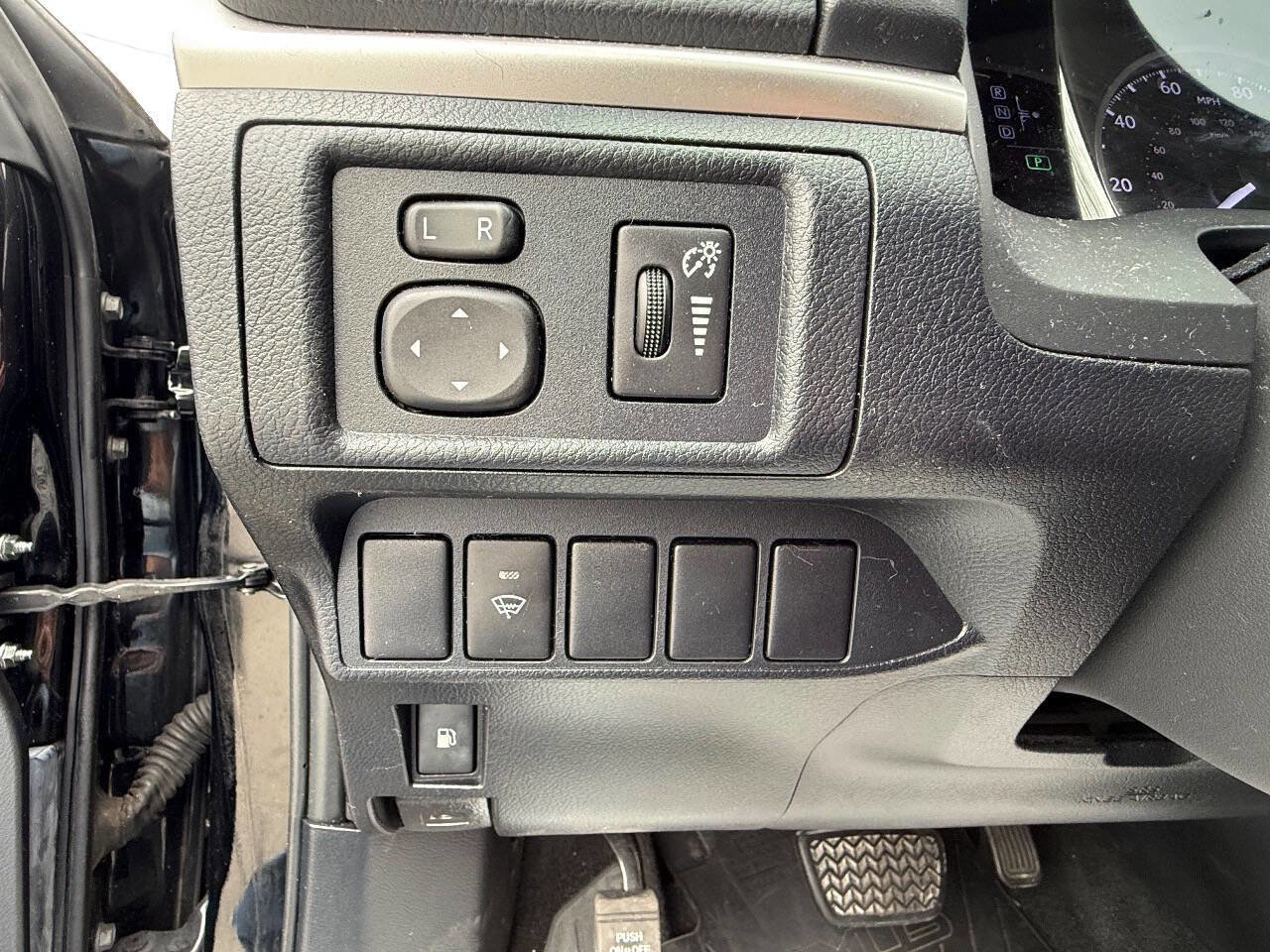 Used 2012 Lexus CT 200h Premium image 21