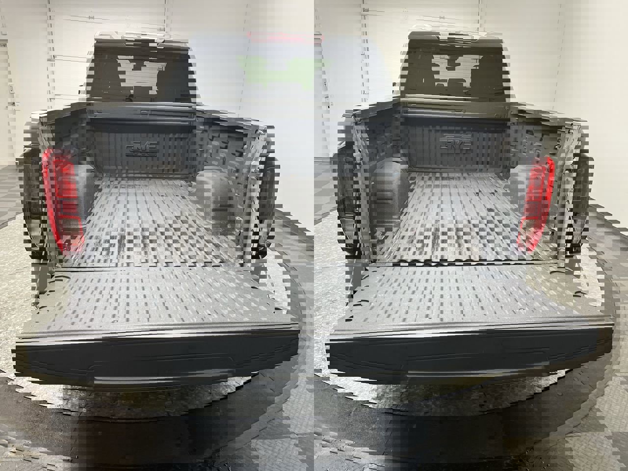 Used 2024 GMC Sierra 1500 SLE w/ X31 Off-Road Package image 30