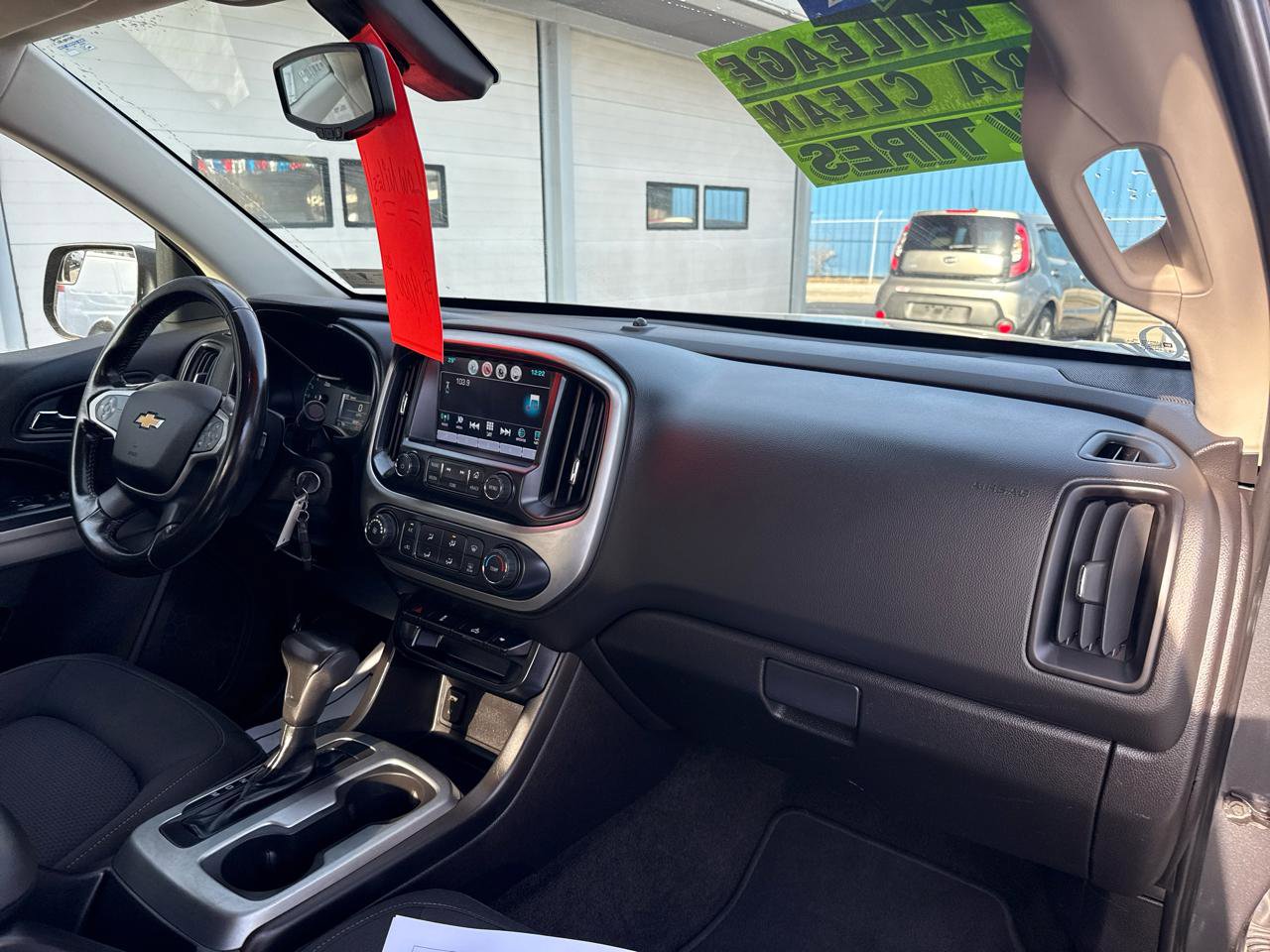 Used 2016 Chevrolet Colorado LT w/ LT Convenience Package image 27