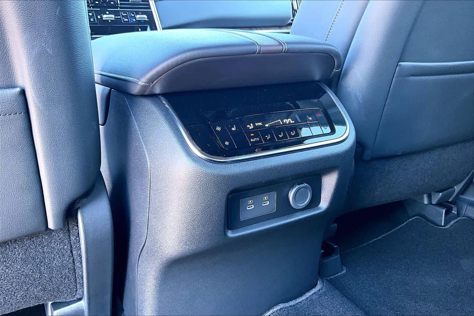 New 2026 Nissan Armada Platinum RWD image 13