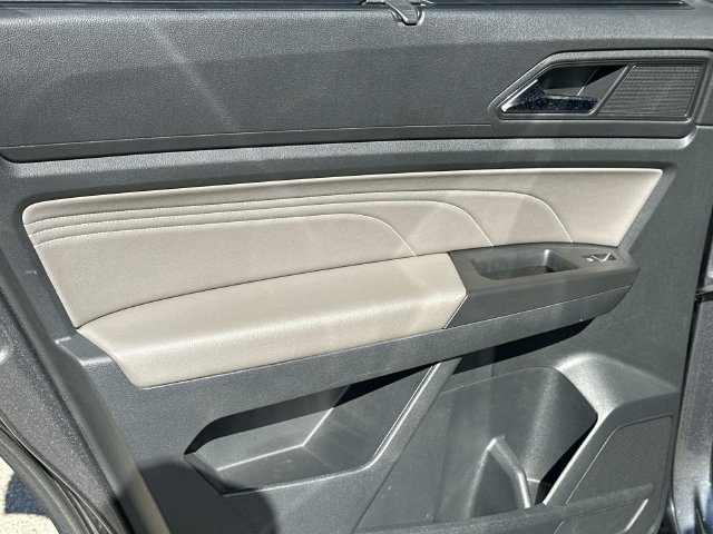 Used 2023 Volkswagen Atlas SE w/ Panoramic Sunroof Package AWD/4WD image 25