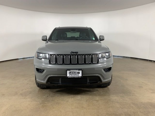 Used 2021 Jeep Grand Cherokee Laredo X image 3