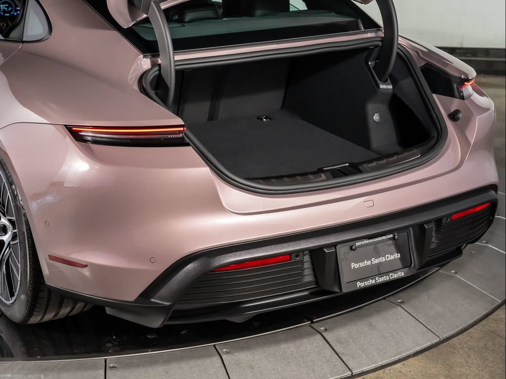 Used 2025 Porsche Taycan AWD/4WD image 34