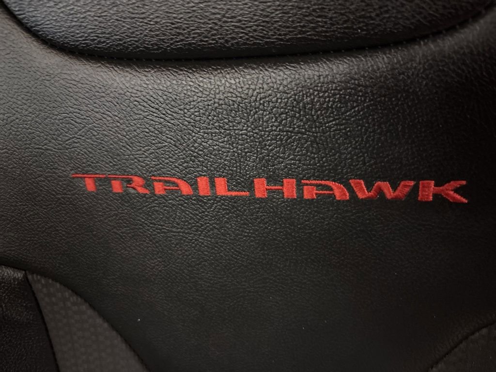 Used 2022 Jeep Compass Trailhawk image 25