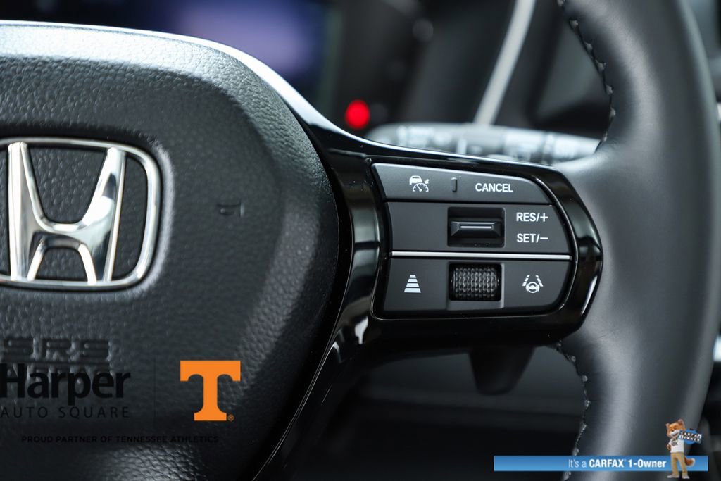 Used 2025 Honda Pilot Elite image 61