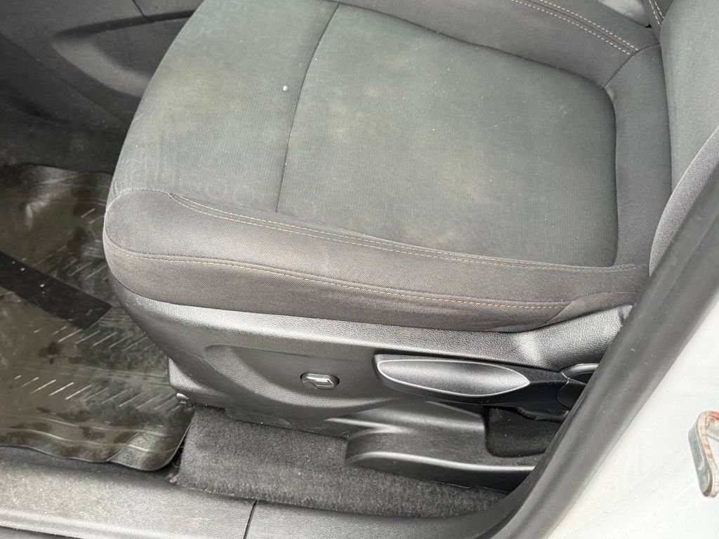 Used 2019 Chevrolet Trax LS w/ Air And Auto Package FWD image 18