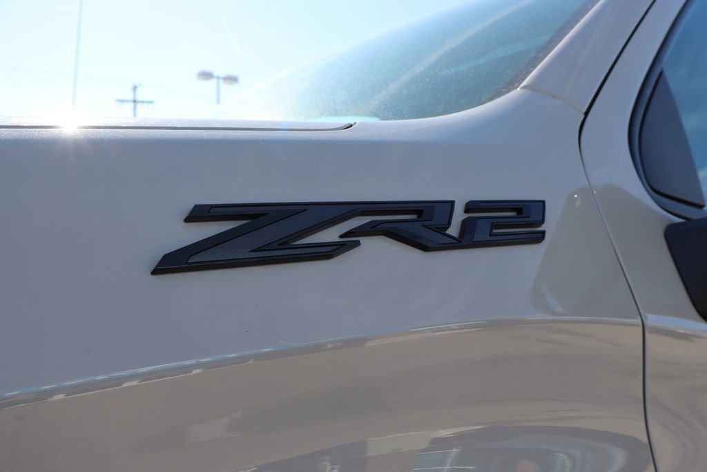 New 2026 Chevrolet Silverado 1500 ZR2 w/ LPO, Dark Essentials Package image 10