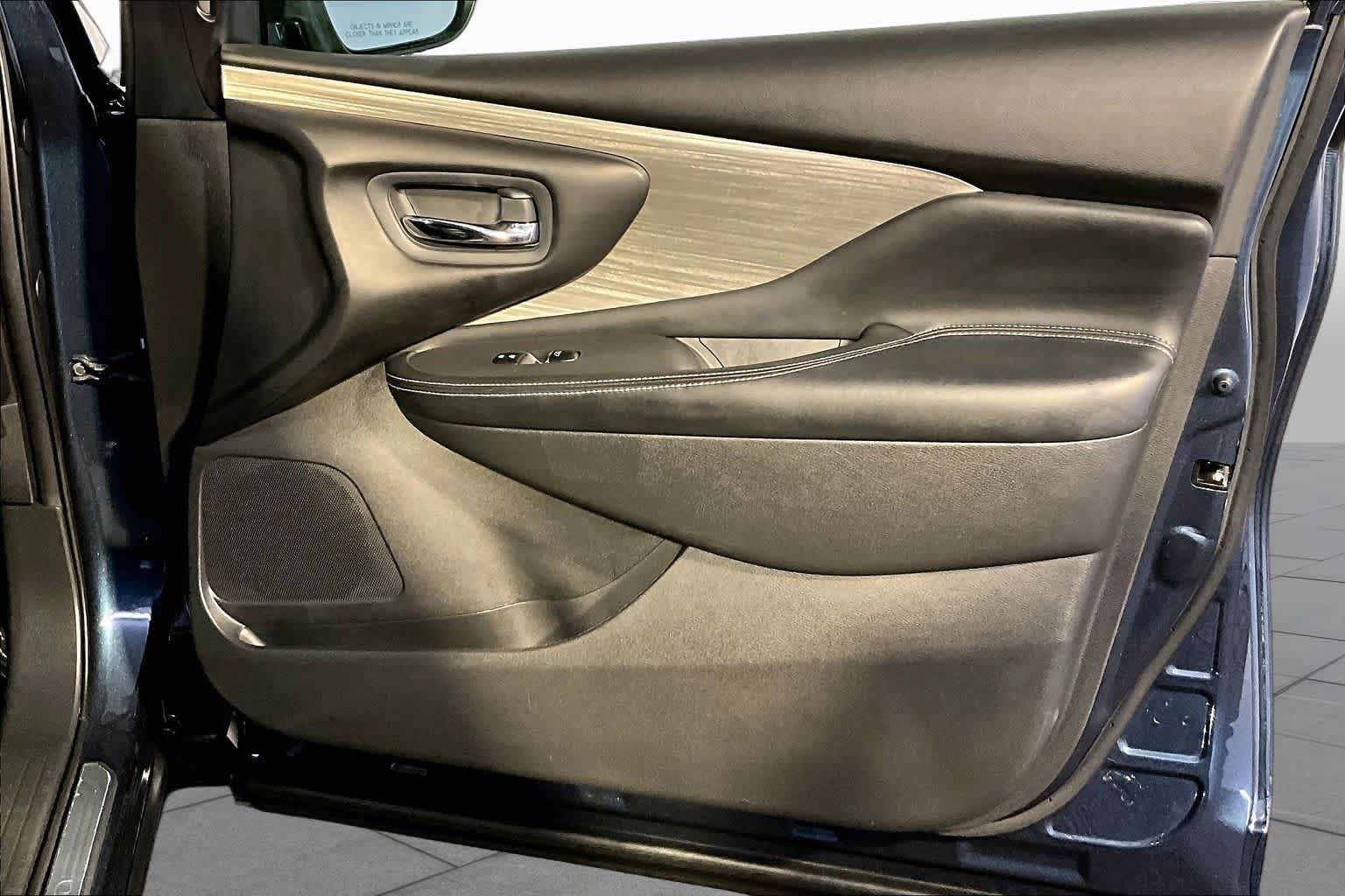 Used 2017 Nissan Murano SL AWD/4WD image 23