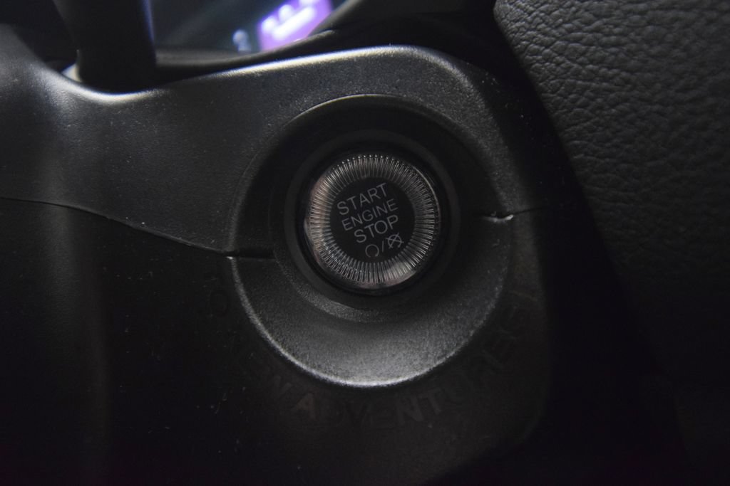 Used 2023 Jeep Renegade Latitude w/ Premium Group AWD/4WD image 38