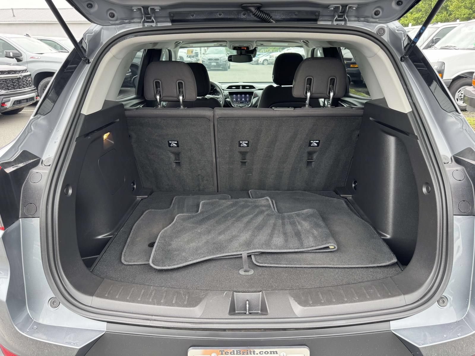 Used 2022 Chevrolet TrailBlazer LT w/ Convenience Package FWD image 22