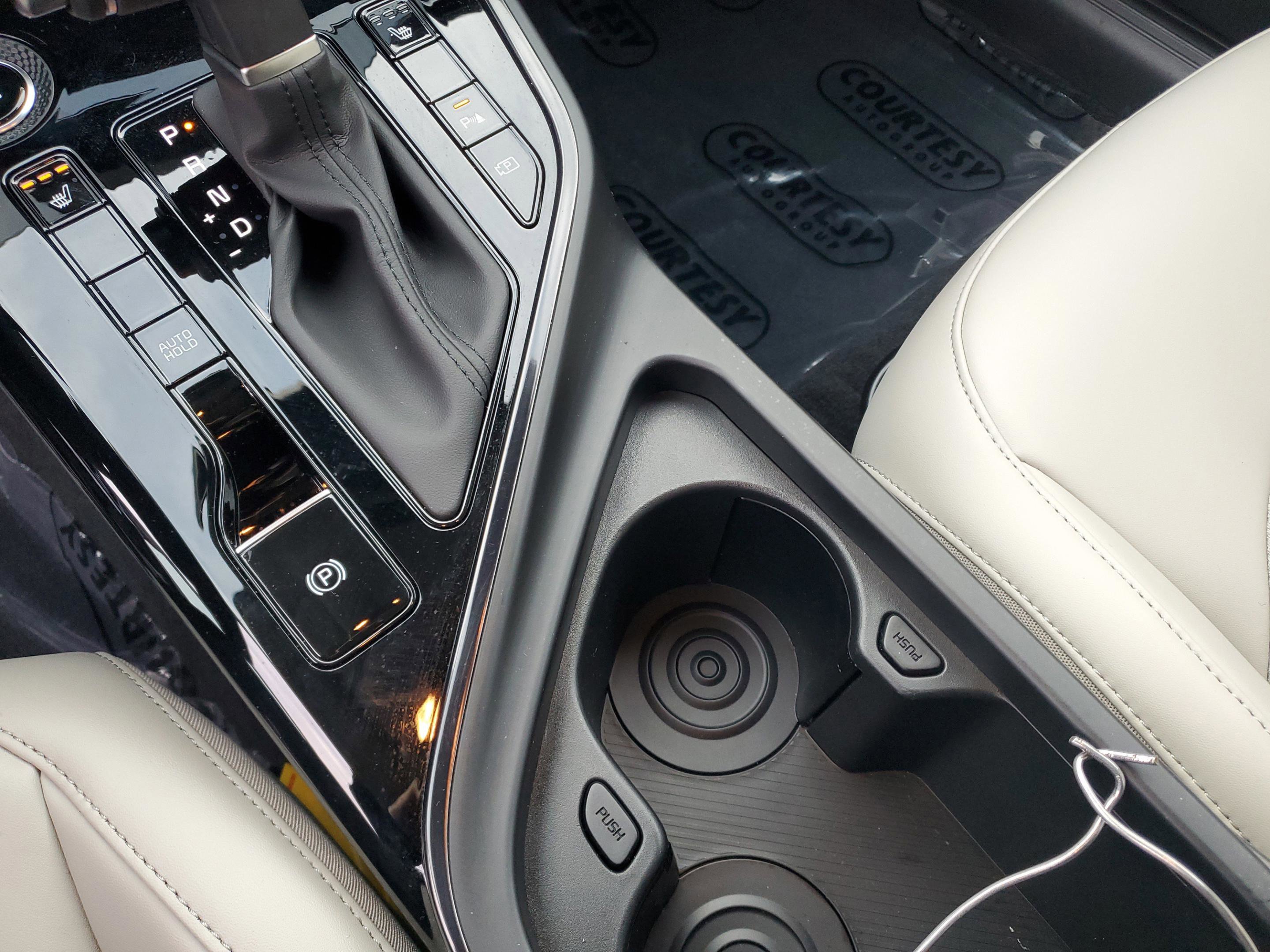 Used 2025 Kia Niro EX image 28