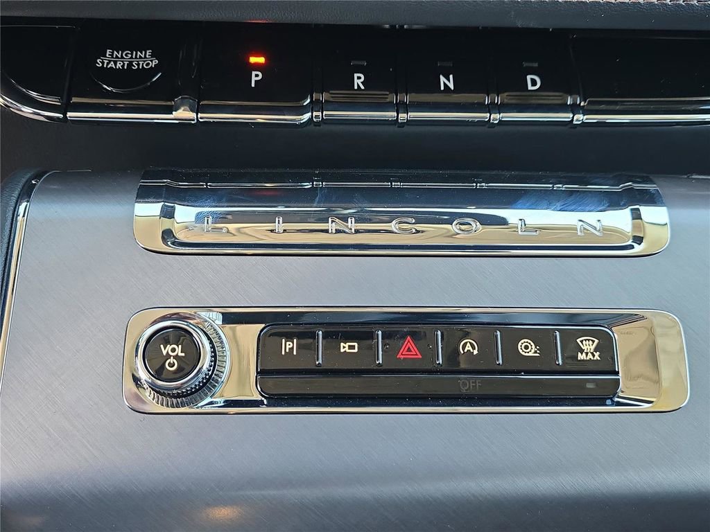 New 2026 Lincoln Aviator 2WD image 17