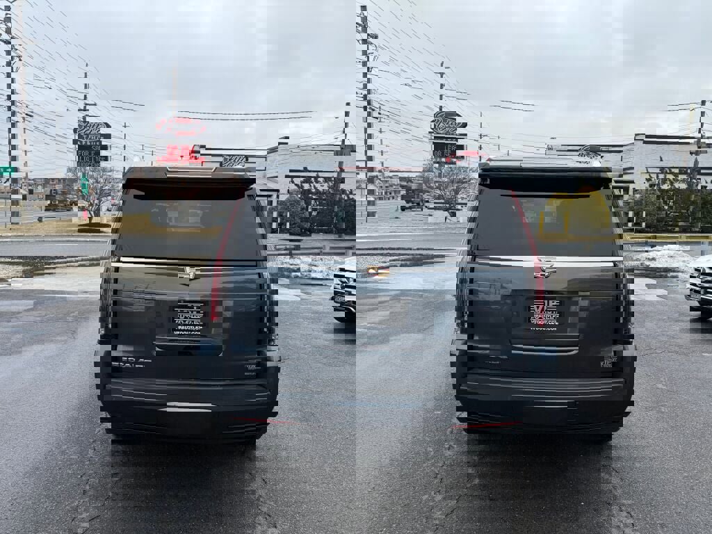 Used 2020 Cadillac Escalade Luxury image 6