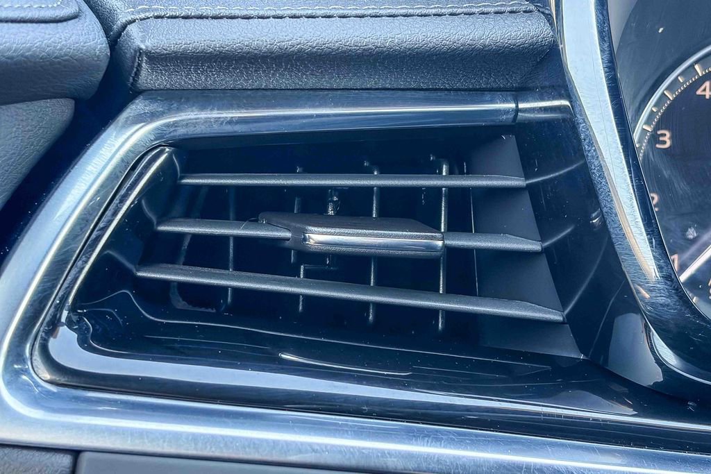 Used 2023 Cadillac XT6 Luxury image 48