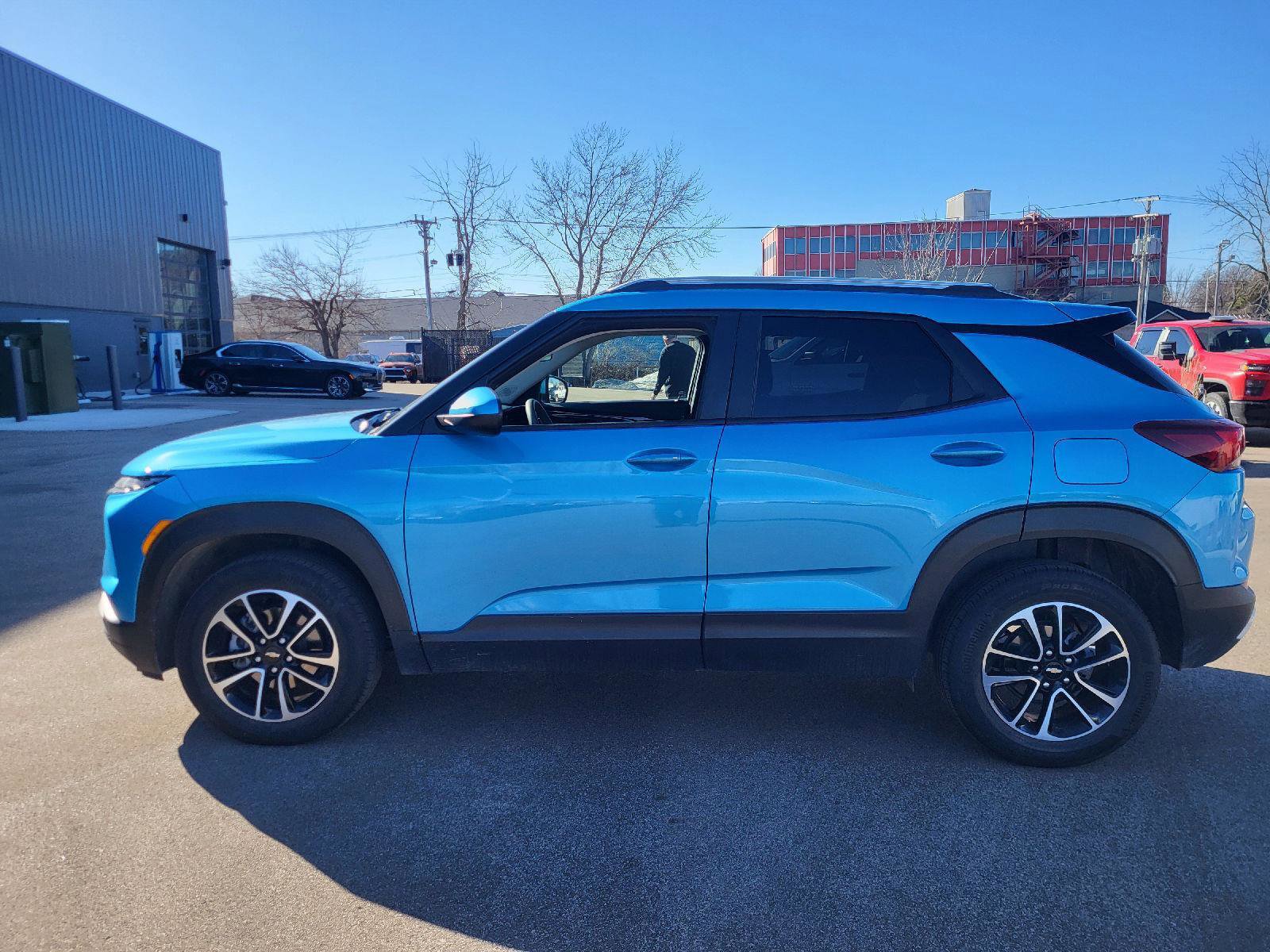 Used 2025 Chevrolet TrailBlazer LT image 6