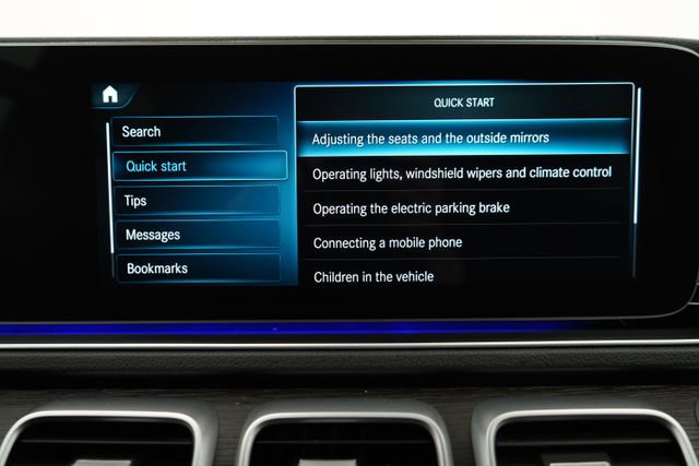 Used 2023 Mercedes-Benz GLS 450 4MATIC image 41