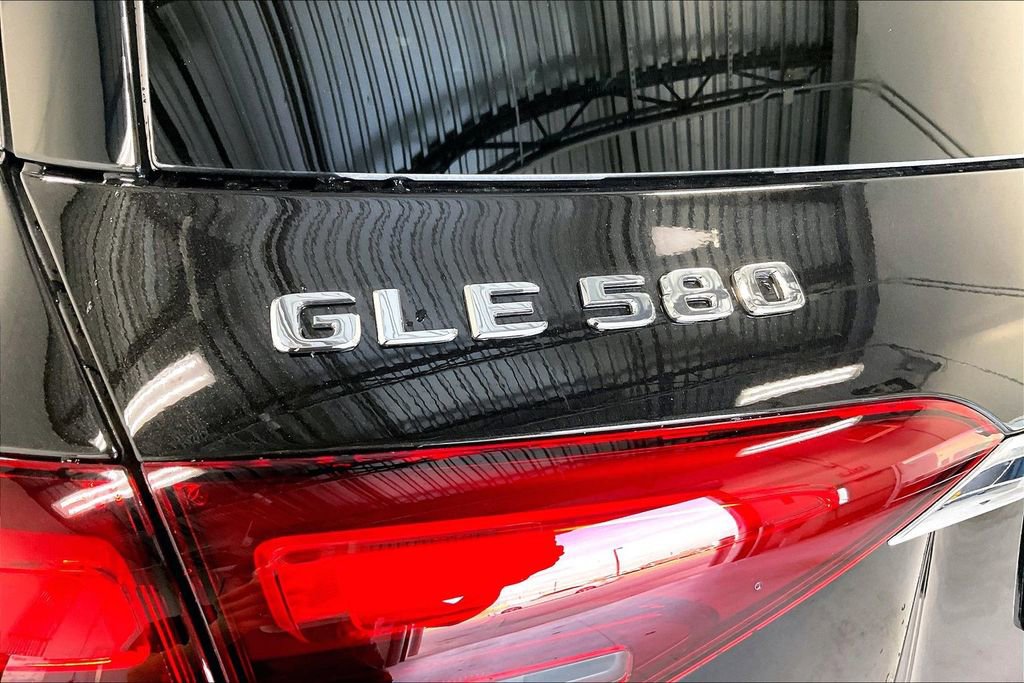 New 2026 Mercedes-Benz GLE 580 4MATIC image 15