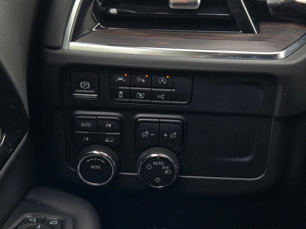 Certified 2025 Chevrolet Tahoe LT AWD/4WD image 30
