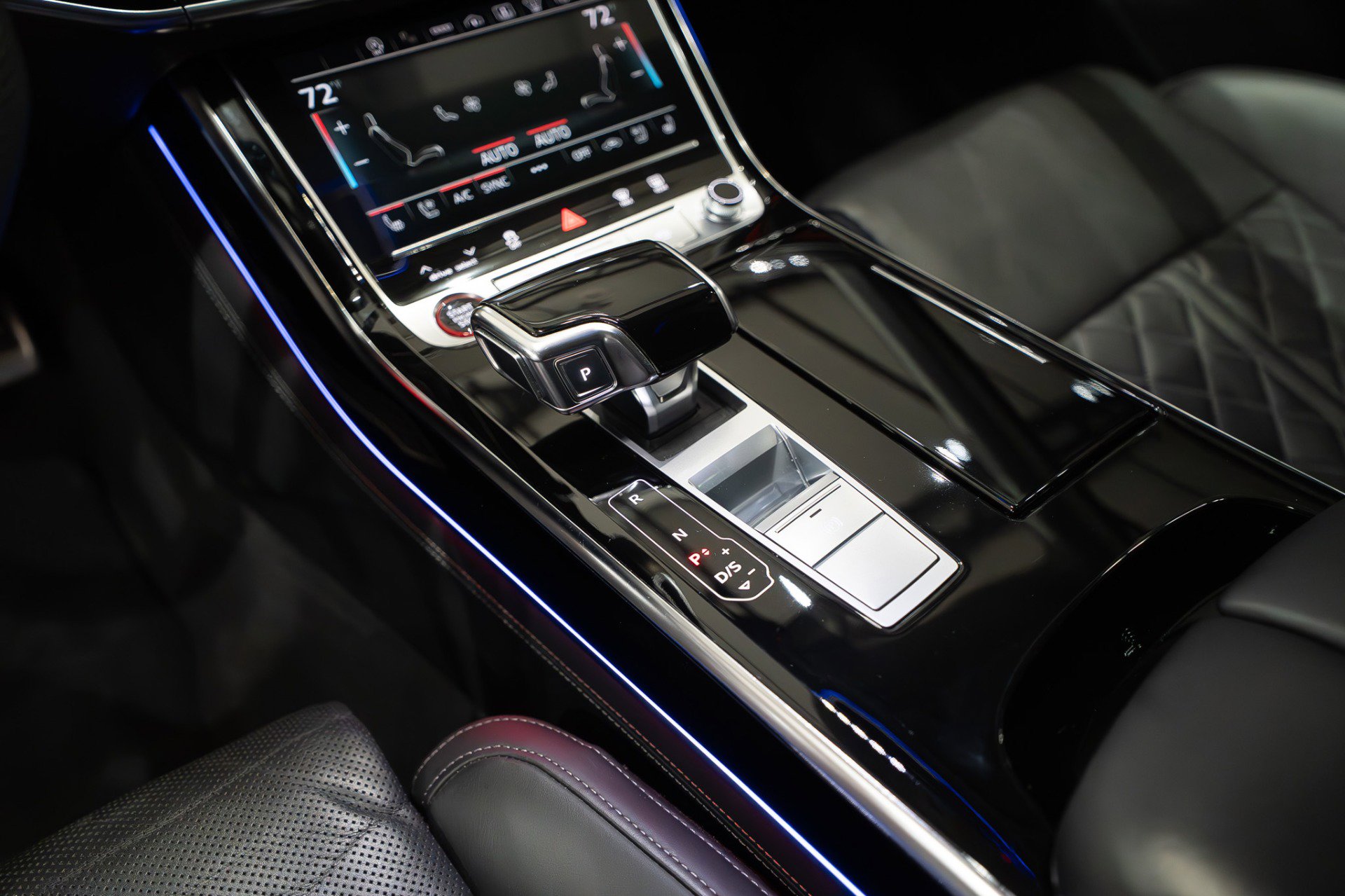 Used 2023 Audi S8 w/ S8 Comfort Plus Package image 30