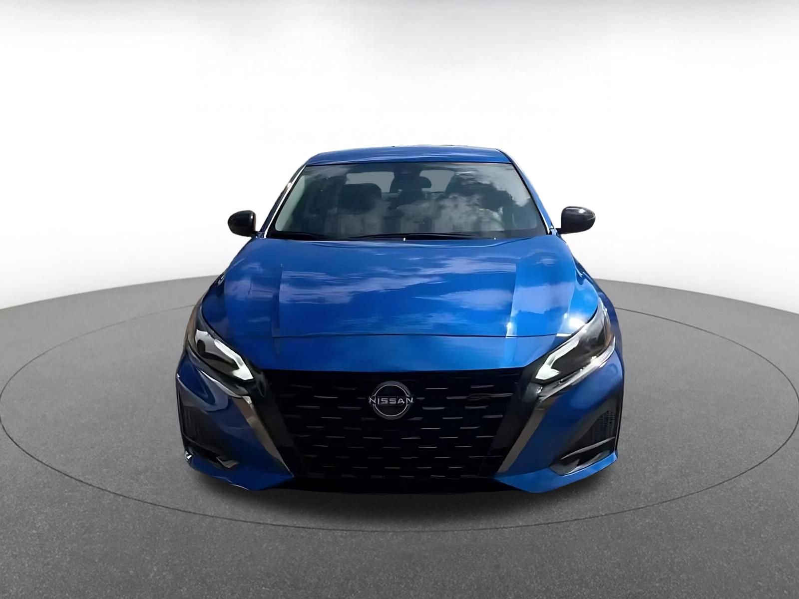 Used 2025 Nissan Altima 2.5 SR image 4