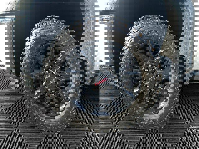 Used 2024 GMC Sierra 2500 AT4 w/ AT4 Premium Plus Package image 14