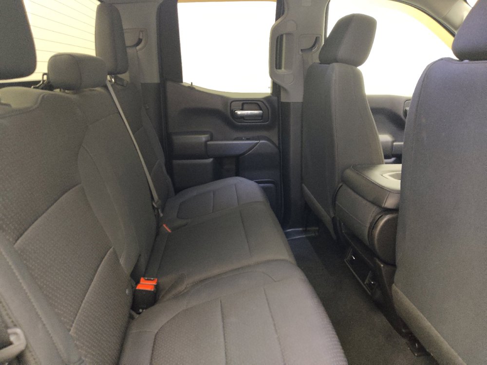Used 2019 Chevrolet Silverado 1500 Custom w/ Custom Value Package AWD/4WD image 19