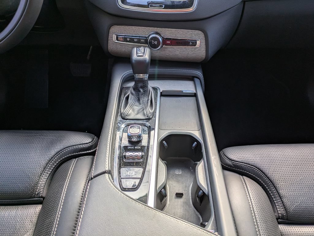 Certified 2021 Volvo XC90 T6 Inscription w/ Advanced Package AWD/4WD image 16