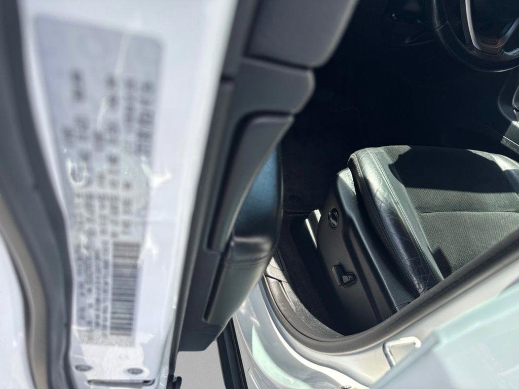 Used 2018 Jeep Grand Cherokee Laredo RWD image 21