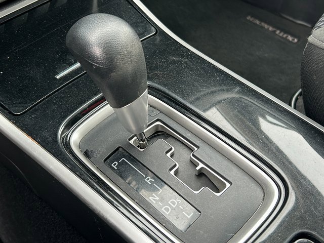 Used 2019 Mitsubishi Outlander SE image 14