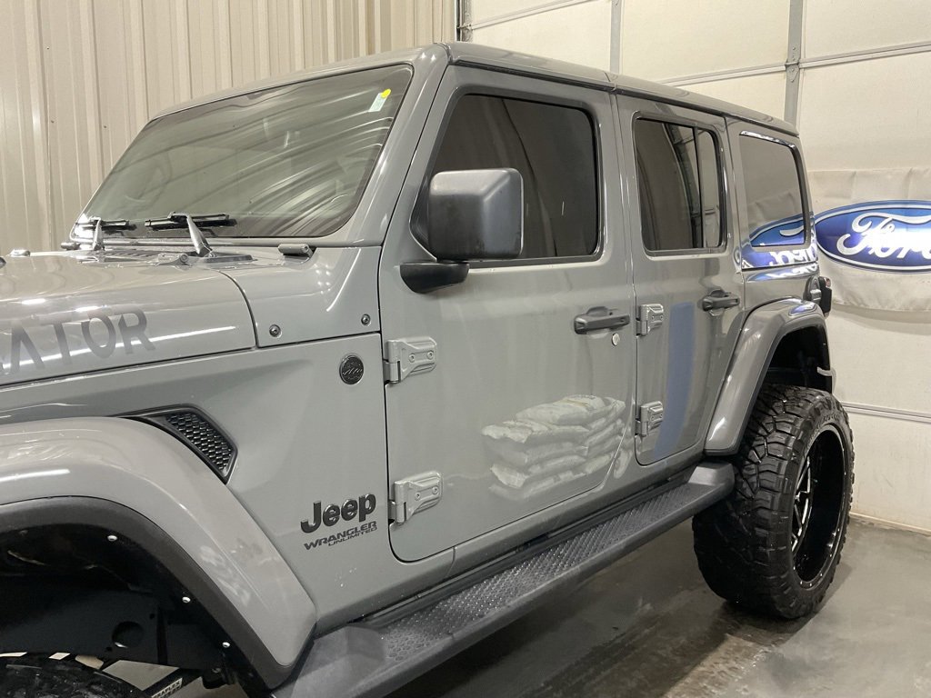 Used 2022 Jeep Wrangler Unlimited Sahara image 5
