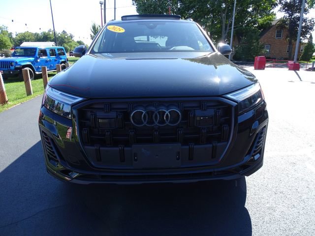 Used 2025 Audi Q7 3.0T Premium Plus image 2