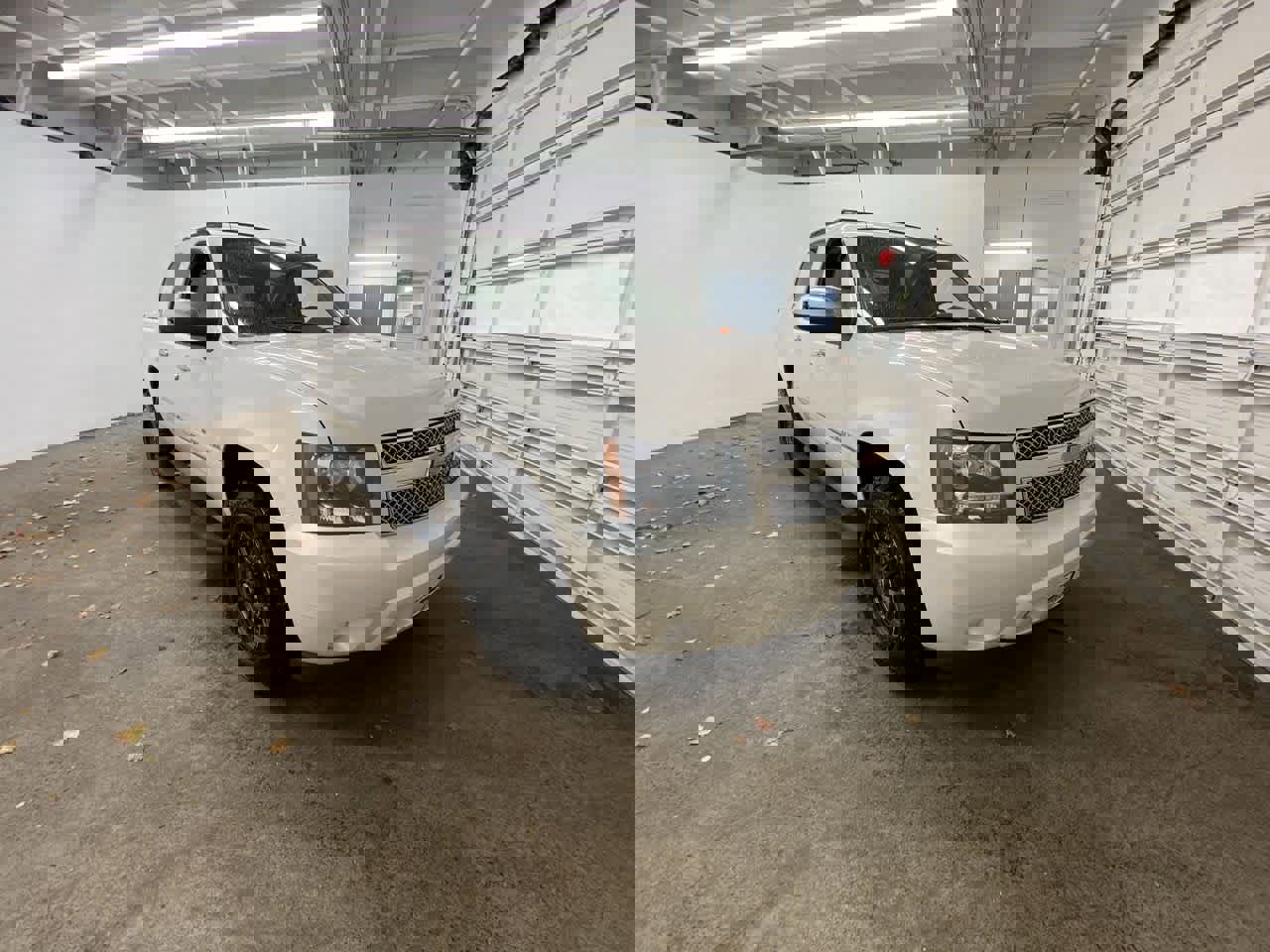 Used 2012 Chevrolet Avalanche LTZ image 8