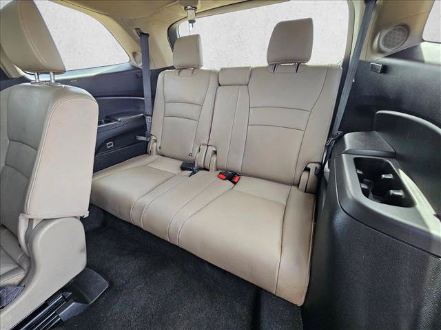 Used 2017 Honda Pilot Touring image 20