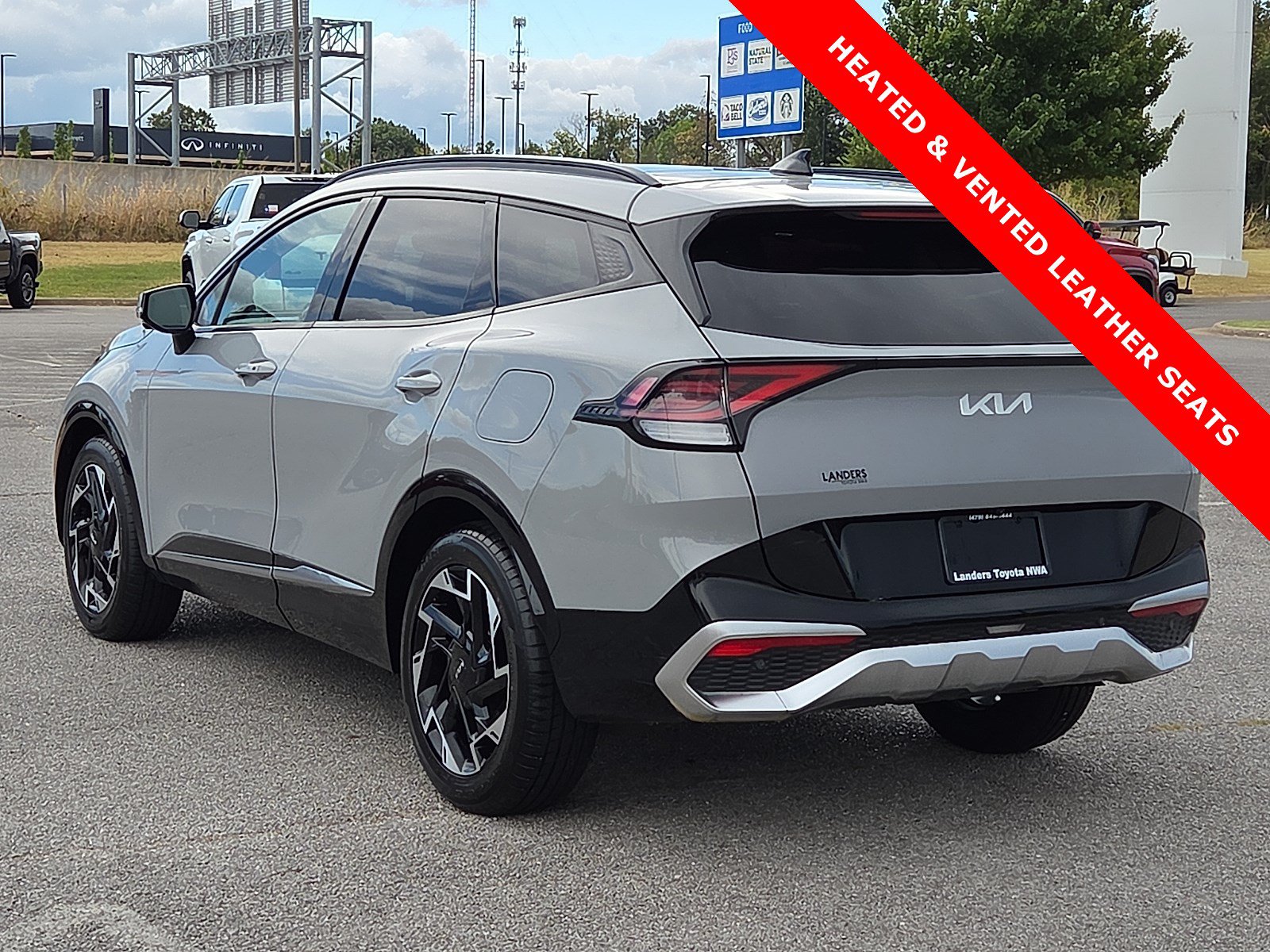 Used 2023 Kia Sportage SX FWD image 4